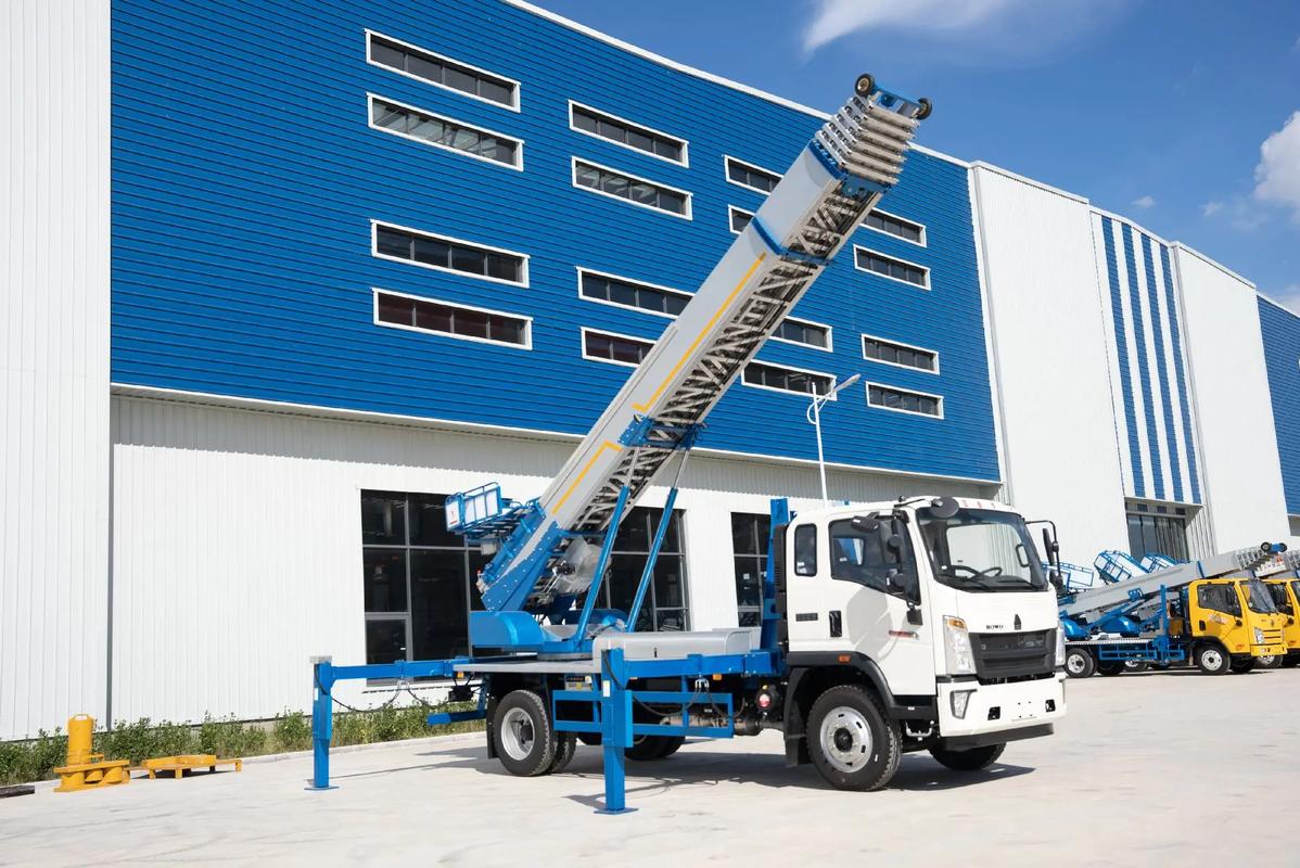 雷山小型云梯车上料车租赁多少钱