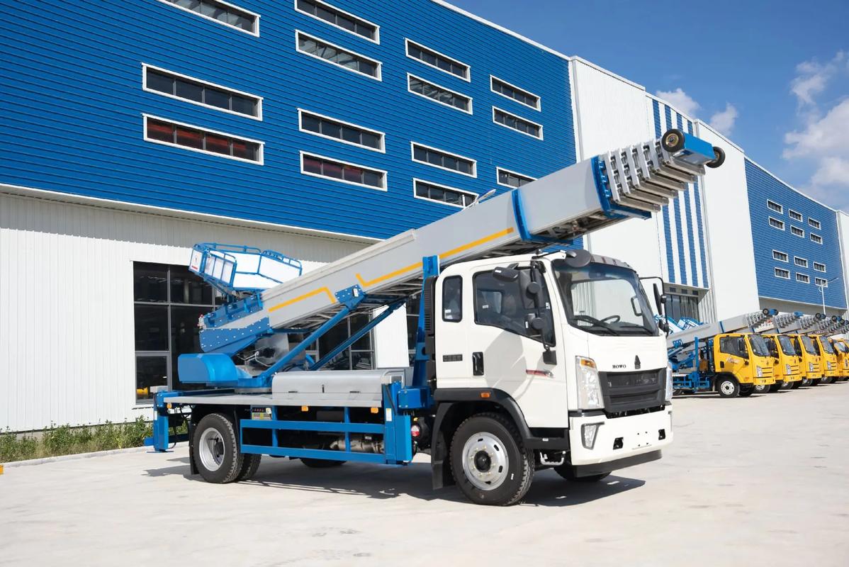 雷山出租云梯车高空作业车 建筑垃圾搬运