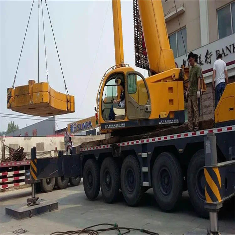 雷山当地吊车出租|机器吊装|75吨|工厂搬迁服务