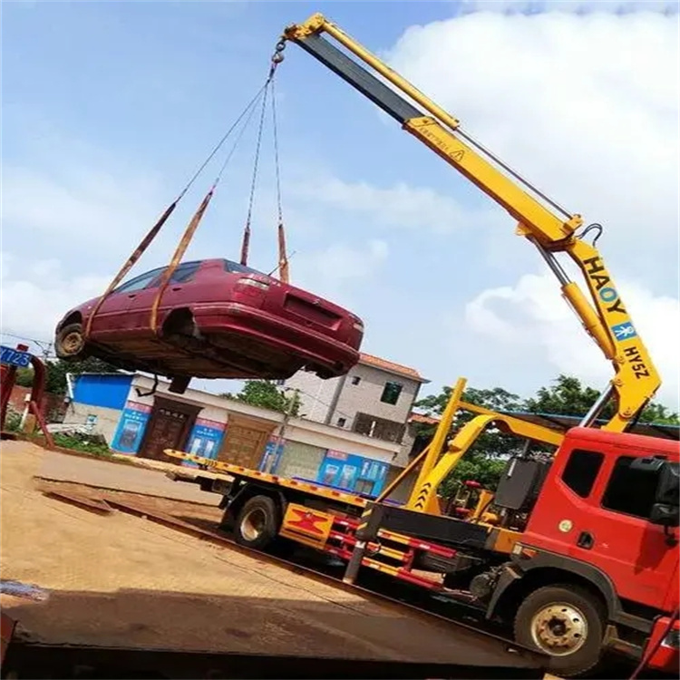 雷山吊车吊汽车的正确方法